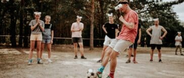 Bal op de strafschopstip met keeper op de doellijn bij een beslissende penalty